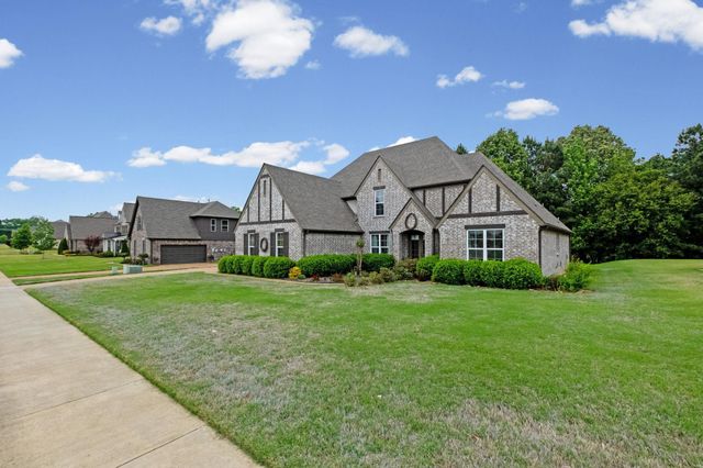 14685 SAINT CHARLES DR, Olive Branch, MS 38654