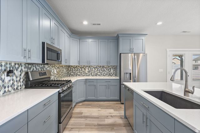 3301 W 3175 S, West Haven, UT 84401