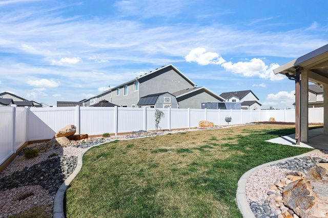 3301 W 3175 S, West Haven, UT 84401