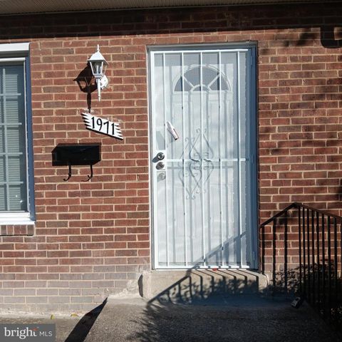 1971 ADDISON RD S, District Heights, MD 20747