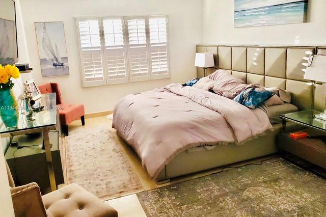 1905 N Ocean Blvd 8E, Fort Lauderdale, FL 33305