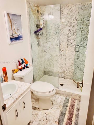 1905 N Ocean Blvd 8E, Fort Lauderdale, FL 33305