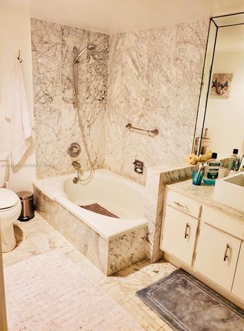 1905 N Ocean Blvd 8E, Fort Lauderdale, FL 33305