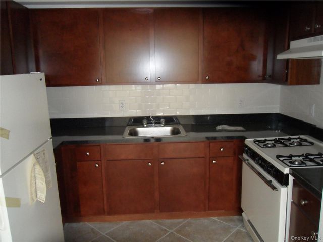 753, Bronx, NY 10467