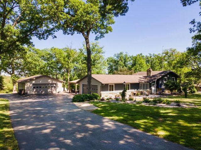 N5948 County Road S, Lake Mills, WI 53551