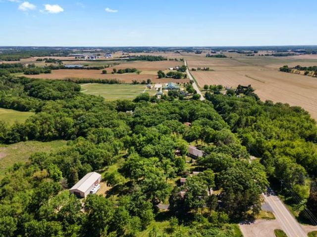 N5948 County Road S, Lake Mills, WI 53551
