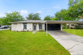 3703 Autumn Lane, Kirby, TX 78219
