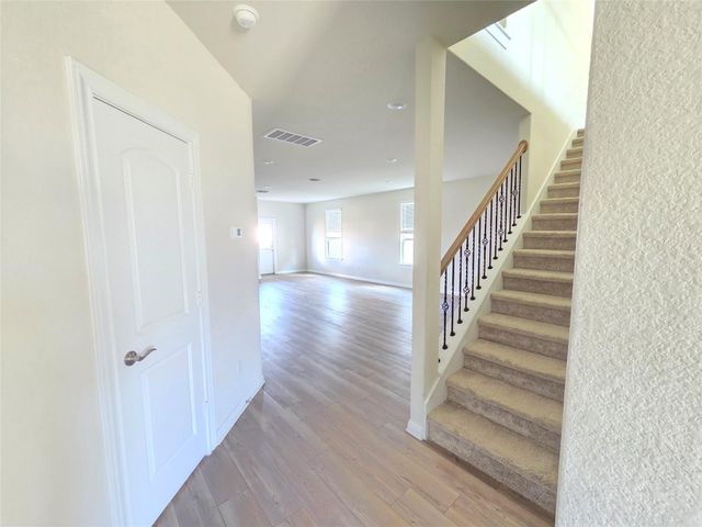604 Red Knot Ave, Leander, TX 78642