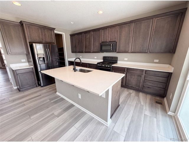 2450 Garganey Dr, Castle Rock, CO 80104