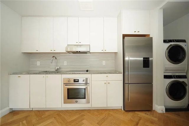 531 Vanderbilt Ave Apt 3B, New York City, NY 11238