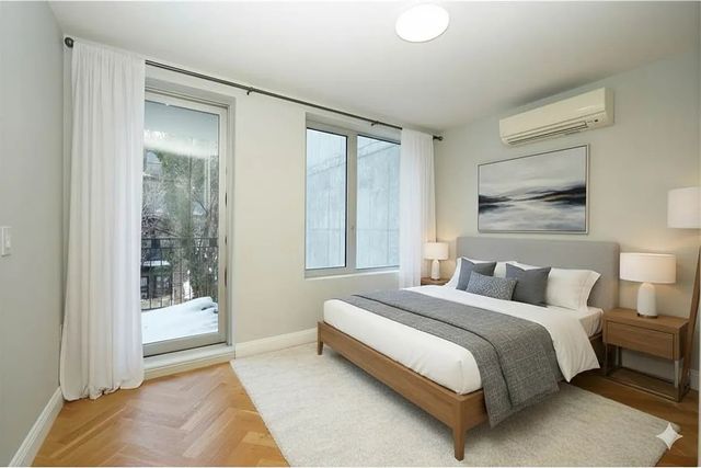 531 Vanderbilt Ave Apt 3B, New York City, NY 11238