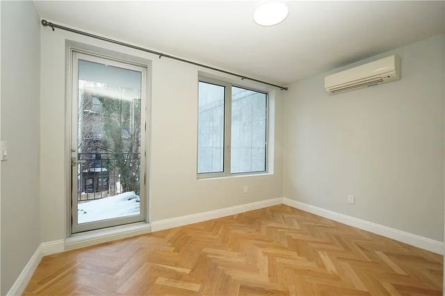531 Vanderbilt Ave Apt 3B, New York City, NY 11238