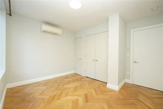 531 Vanderbilt Ave Apt 3B, New York City, NY 11238