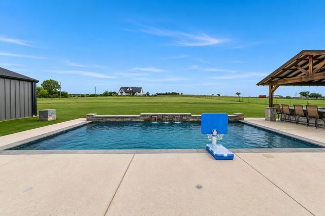 2433 Old Denton Highway, Decatur, TX 76234