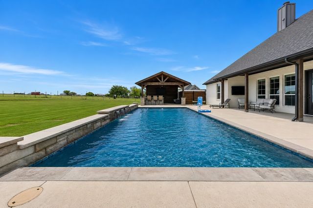 2433 Old Denton Highway, Decatur, TX 76234