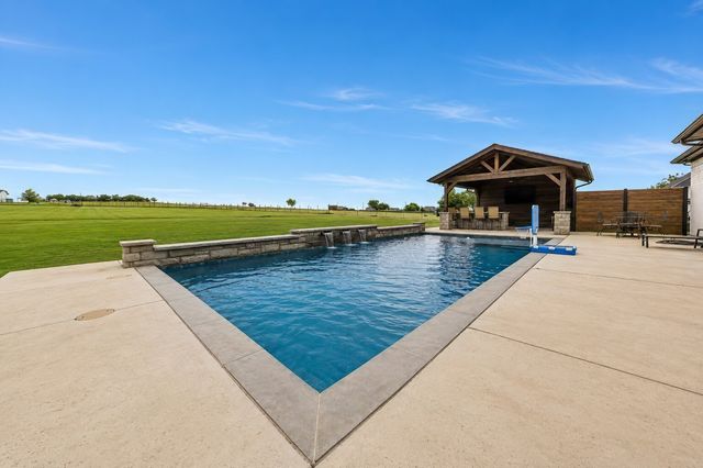 2433 Old Denton Highway, Decatur, TX 76234