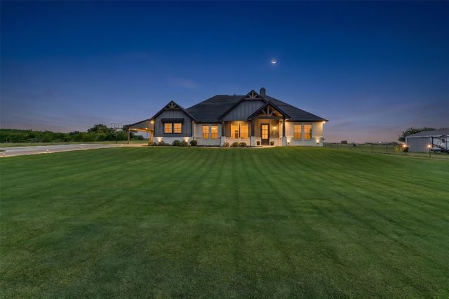 2433 Old Denton Highway, Decatur, TX 76234