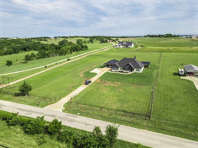 2433 Old Denton Highway, Decatur, TX 76234