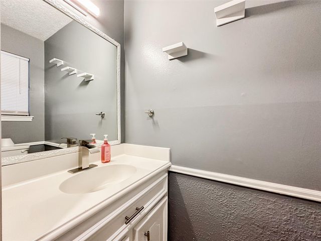 20706 Northcreek Ln Lane, Houston, TX 77073