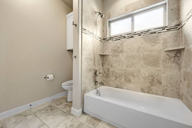1806 Tucker Street, Dallas, TX 75214