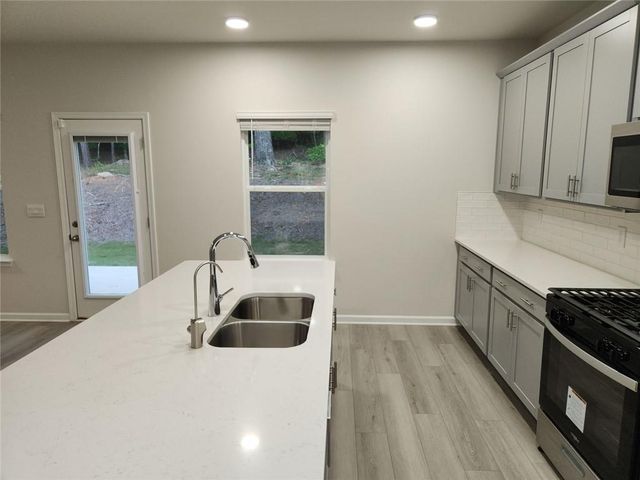 235 Valley Oak Drive, Dawsonville, GA 30534