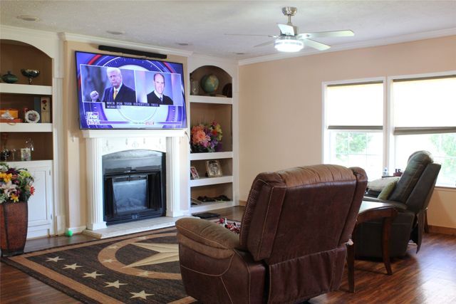 19176 County Road 4043, Kemp, TX 75143