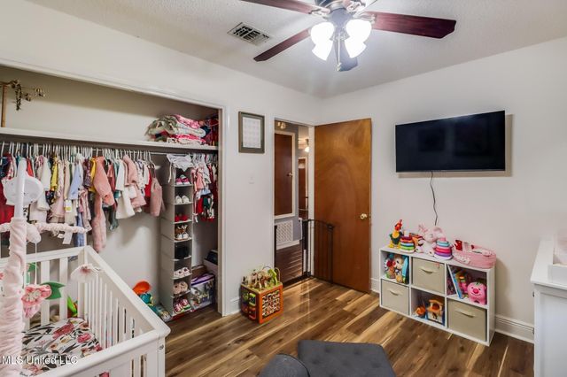 16334 Willow Oak Drive, Biloxi, MS 39532