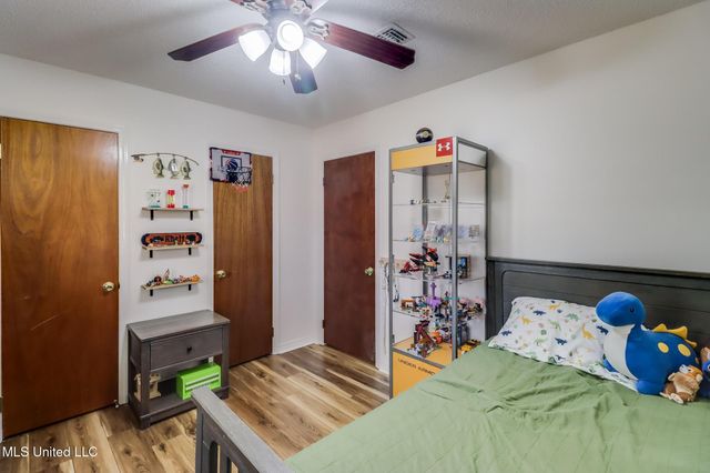 16334 Willow Oak Drive, Biloxi, MS 39532