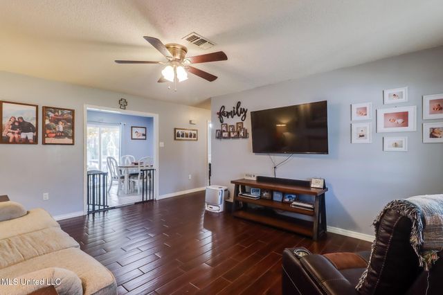 16334 Willow Oak Drive, Biloxi, MS 39532