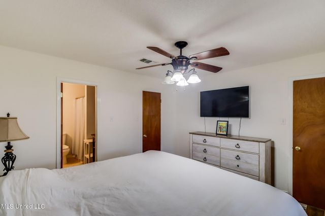 16334 Willow Oak Drive, Biloxi, MS 39532