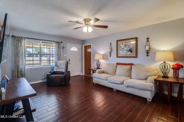 16334 Willow Oak Drive, Biloxi, MS 39532