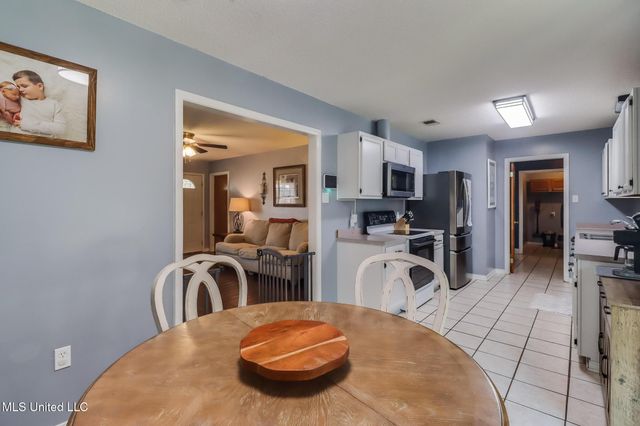 16334 Willow Oak Drive, Biloxi, MS 39532