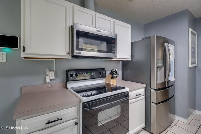 16334 Willow Oak Drive, Biloxi, MS 39532