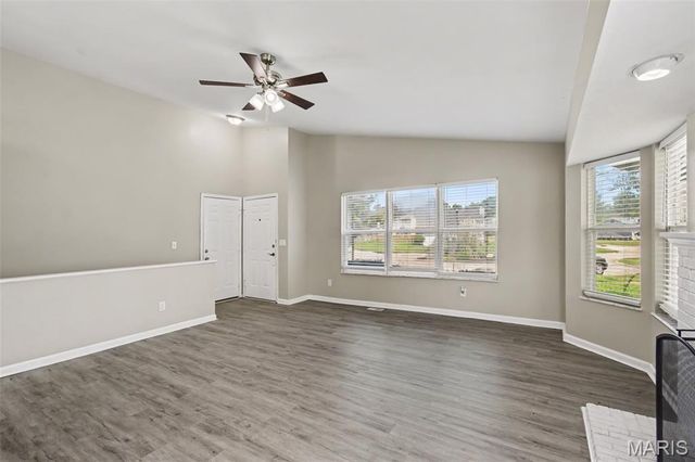 5204 Bay Point Drive, Florissant, MO 63034
