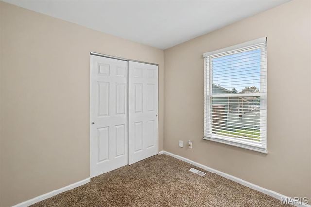 5204 Bay Point Drive, Florissant, MO 63034