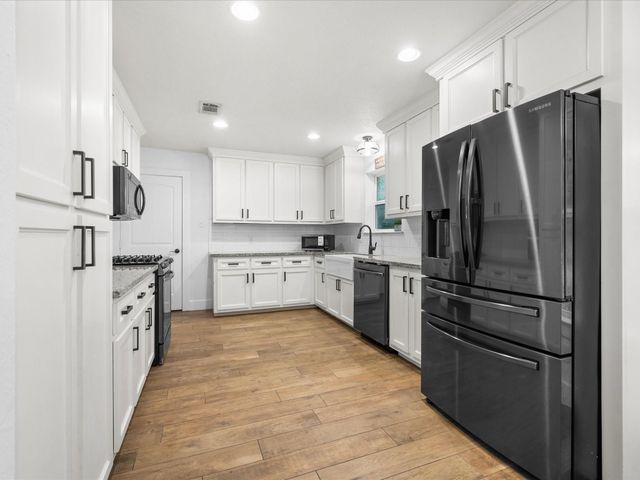 15493 Stoltje Drive, Conroe, TX 77306