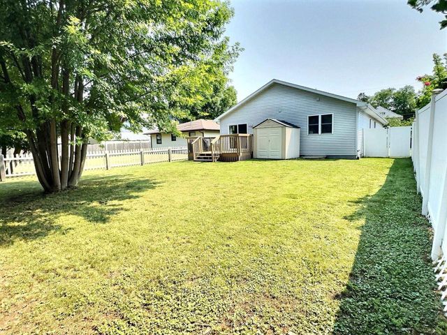 1821 OHIO STREET, Oshkosh, WI 54902