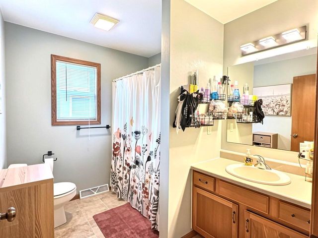 1821 OHIO STREET, Oshkosh, WI 54902