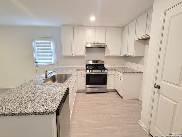 5440 Calton Bend, San Antonio, TX 78253