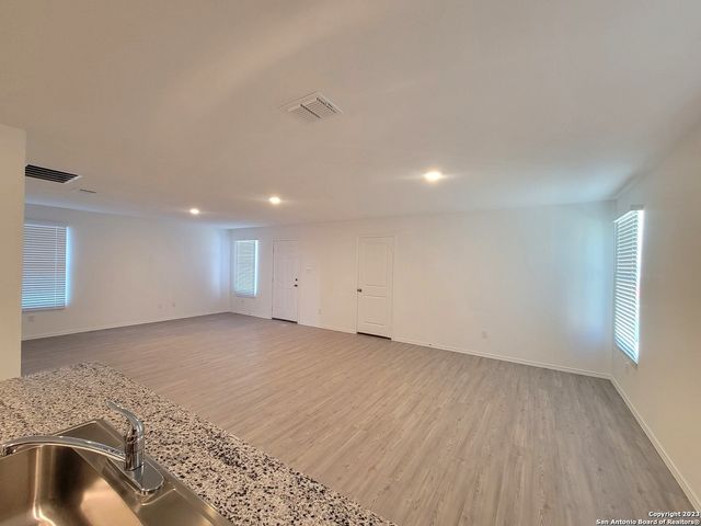 5440 Calton Bend, San Antonio, TX 78253