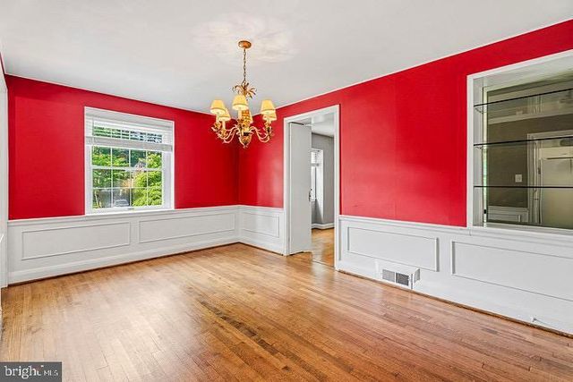 302 DIXIE DR, Baltimore, MD 21204