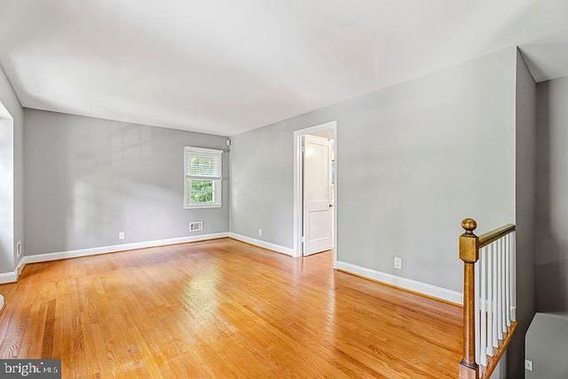 302 DIXIE DR, Baltimore, MD 21204