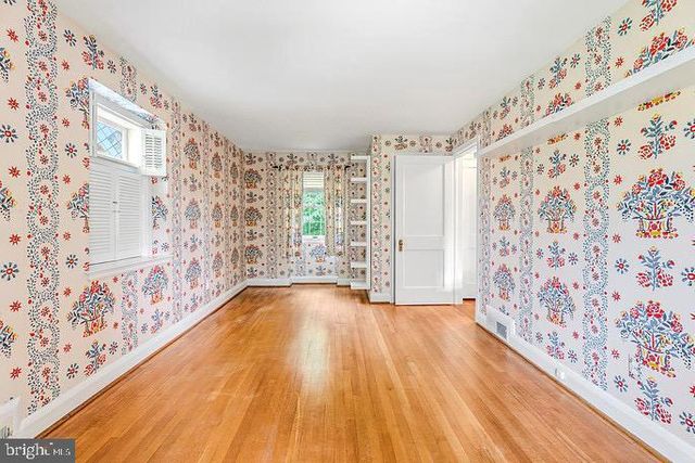302 DIXIE DR, Baltimore, MD 21204