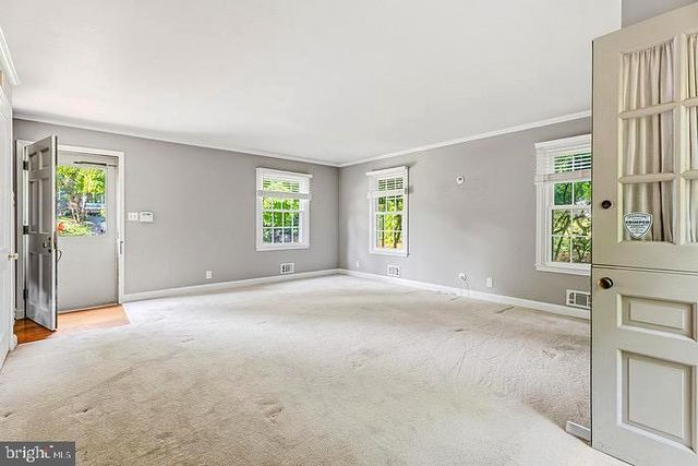 302 DIXIE DR, Baltimore, MD 21204