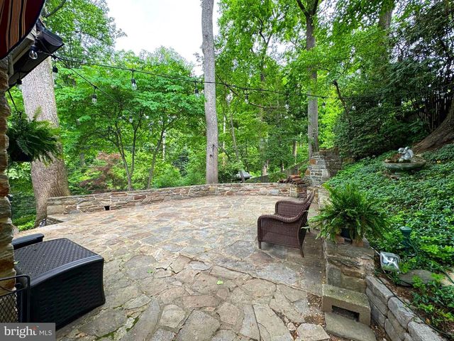 302 DIXIE DR, Baltimore, MD 21204