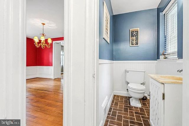 302 DIXIE DR, Baltimore, MD 21204
