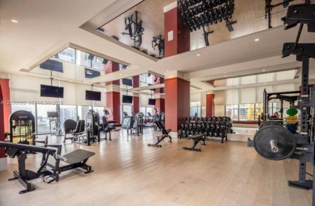 11 NE 6th St 1506, Miami, FL 33132