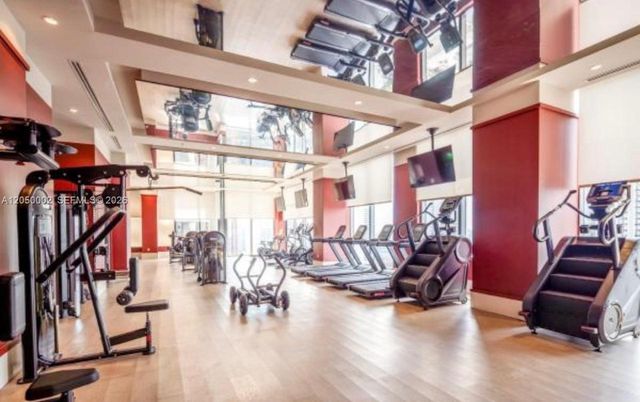 11 NE 6th St 1506, Miami, FL 33132