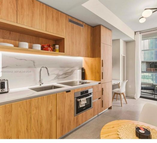 11 NE 6th St 1506, Miami, FL 33132