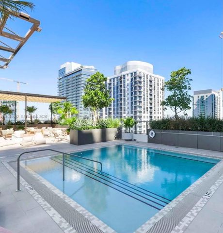11 NE 6th St 1506, Miami, FL 33132
